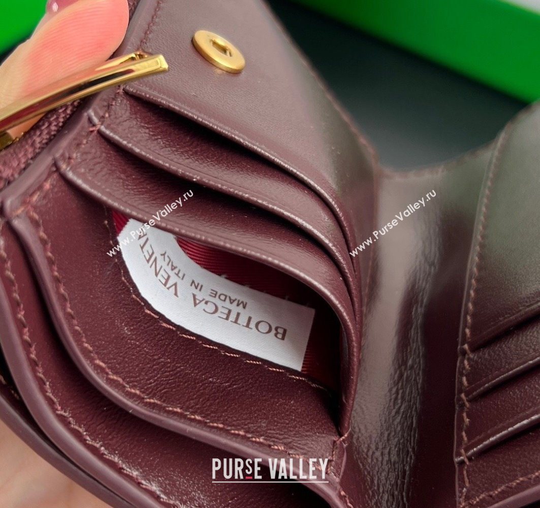 Bottega Veneta Solstice Small Bi-Fold Wallet in Intrecciato Leather Barolo Red 2025 788055 (WT-251119071)