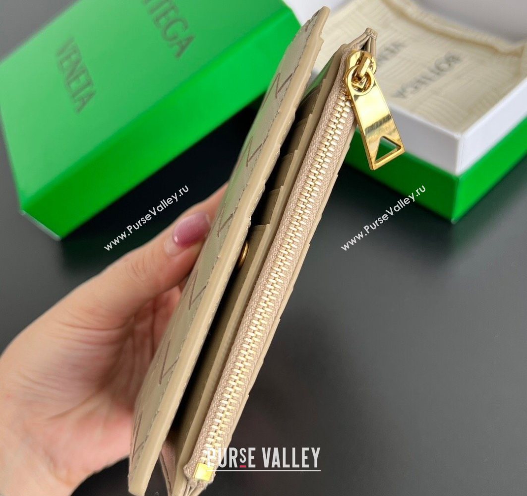 Bottega Veneta Solstice Medium Bi-Fold Wallet in Intrecciato Leather Beige 2025 806078 (WT-251119074)