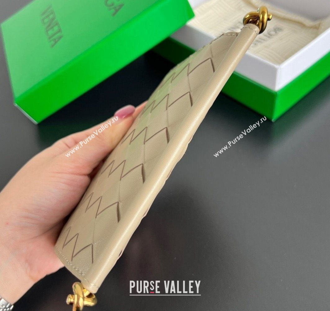 Bottega Veneta Solstice Medium Bi-Fold Wallet in Intrecciato Leather Beige 2025 806078 (WT-251119074)