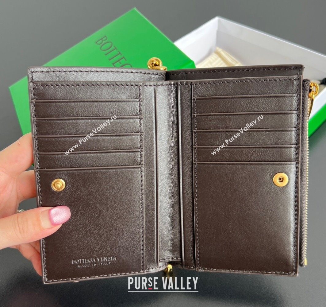 Bottega Veneta Solstice Medium Bi-Fold Wallet in Intrecciato Leather Fondant Brown 2025 806078 (WT-251119076)