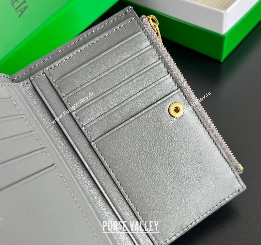Bottega Veneta Solstice Medium Bi-Fold Wallet in Intrecciato Leather Grey 2025 806078 (WT-251119077)