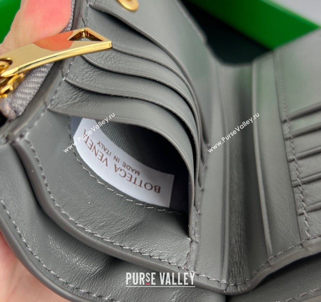 Bottega Veneta Solstice Medium Bi-Fold Wallet in Intrecciato Leather Grey 2025 806078 (WT-251119077)