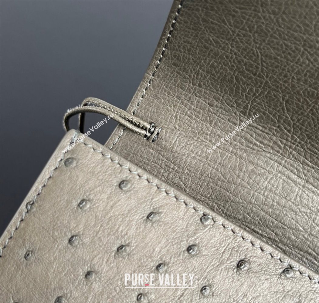 Bottega Veneta Andiamo Clutch in Ostrich Leather Cypress Green 2026 805241 (WT-260116012)