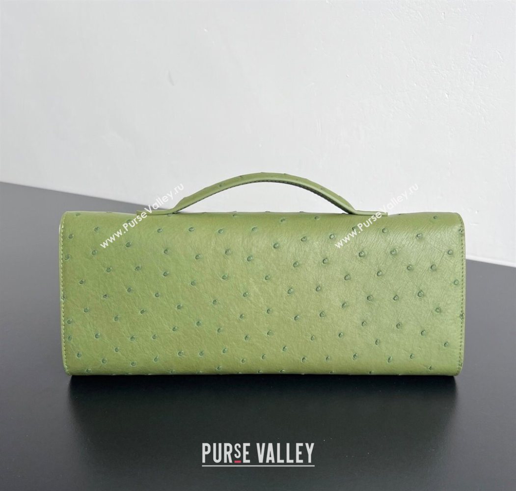 Bottega Veneta Andiamo Clutch in Ostrich Leather Matcha Green 2026 805241 (WT-260116013)