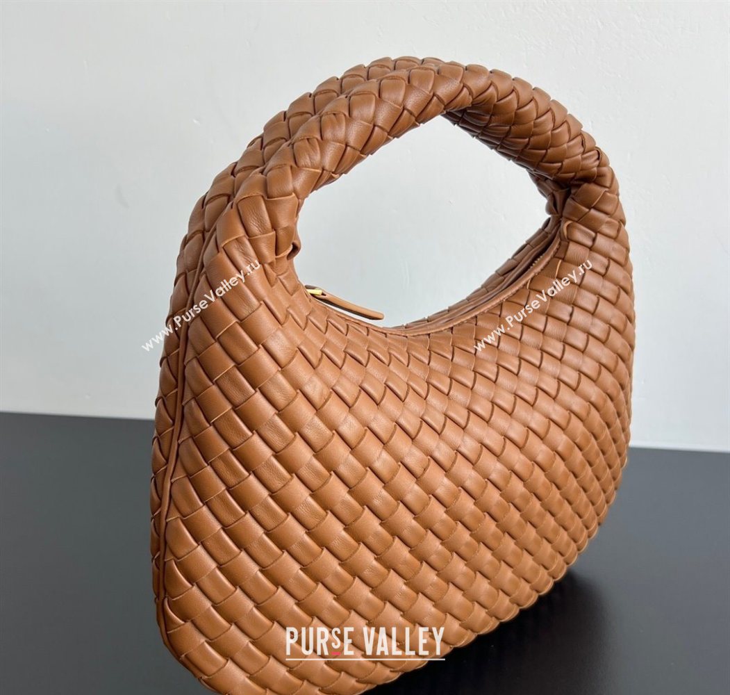 Bottega Veneta Medium Veneta Hobo Bag in Intrecciato Leather Amber Brown 2026 856737 (WT-260116003)