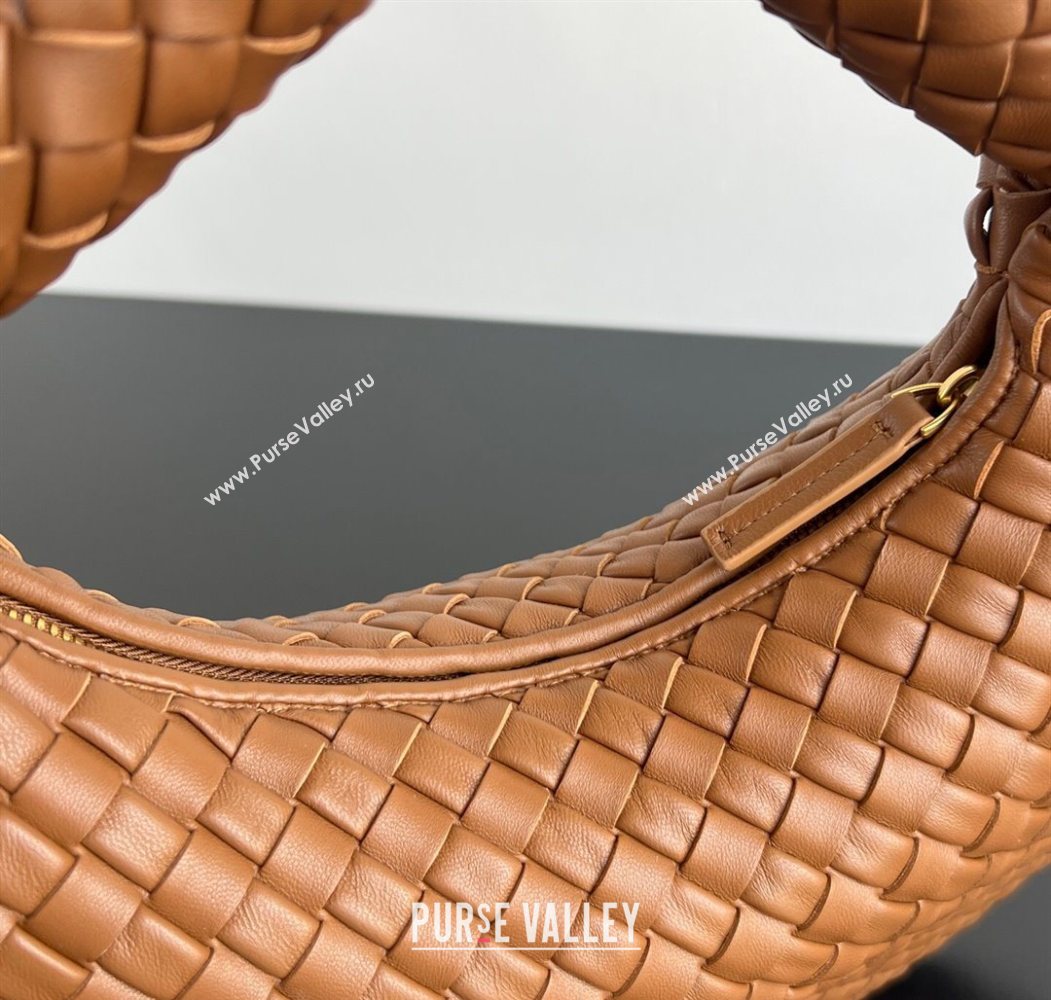 Bottega Veneta Medium Veneta Hobo Bag in Intrecciato Leather Amber Brown 2026 856737 (WT-260116003)