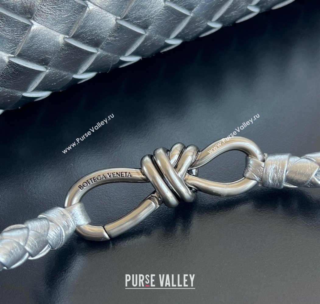 Bottega Veneta Medium Andiamo Top Handle Bag in Intrecciato Leather 743572 Silver-Tone 2026 (WT-260116028)