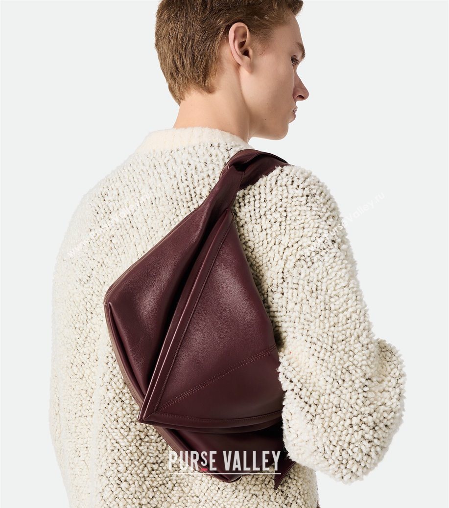 Bottega Veneta Mens Small Sawyer Shoulder Bag in Smooth Leather Madder Brown 2026 815807 (WT-260116048)