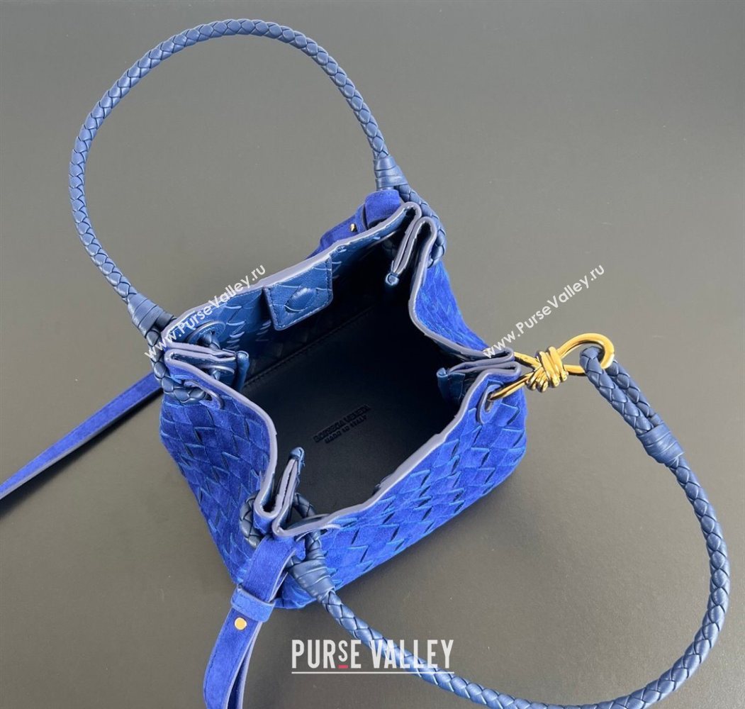 Bottega Veneta Small Parachute Shoulder Bag in Intrecciato Suede 796569 Blue Royal 2025 (WT-260117001)
