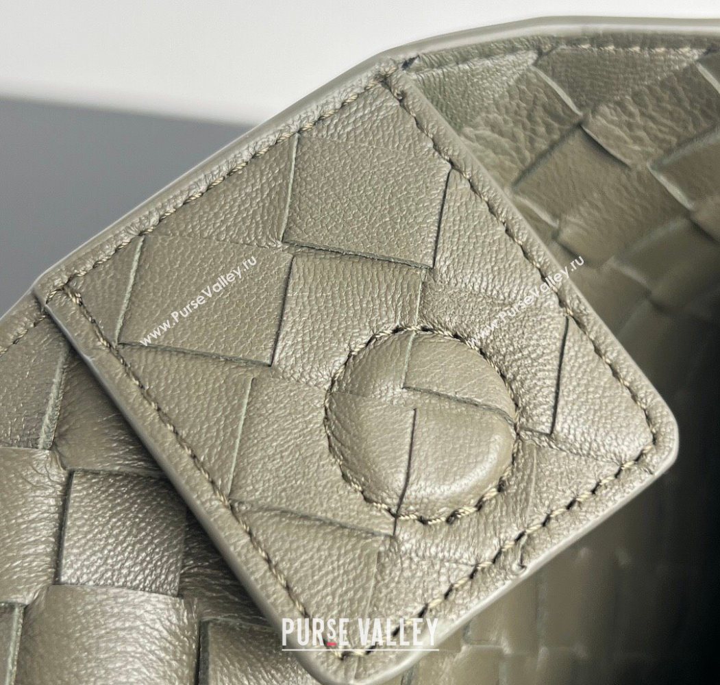 Bottega Veneta Large Parachute Shoulder Bag in Intrecciato Suede Grey Green 796571 2025 (WT-260117004)