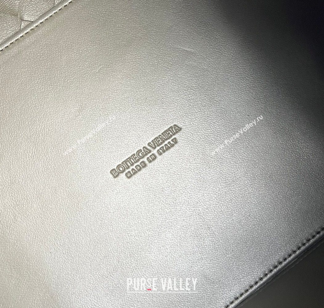 Bottega Veneta Large Parachute Shoulder Bag in Intrecciato Suede Grey Green 796571 2025 (WT-260117004)