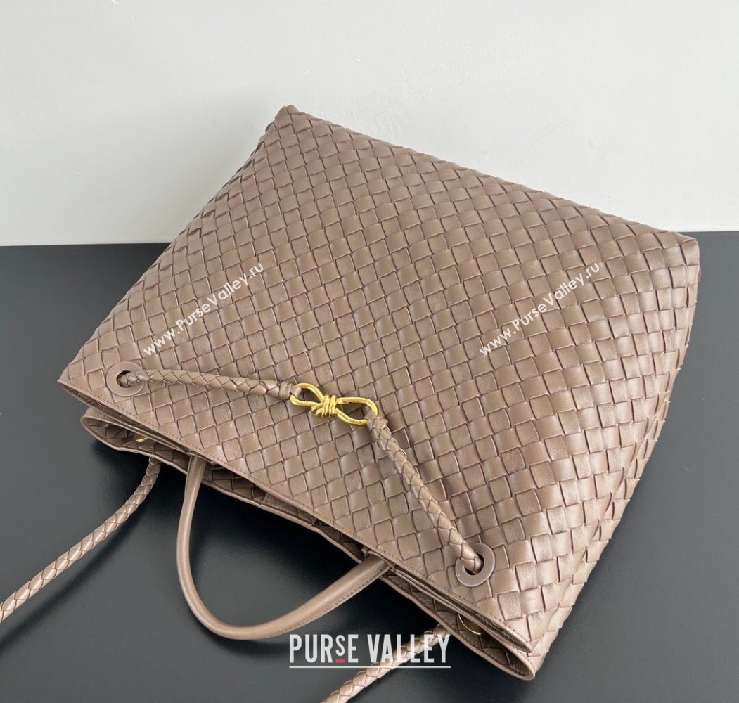 Bottega Veneta Large Andiamo Top Handle Bag in Intrecciato Leather 743575 Taupe 2026 (WT-260116031)