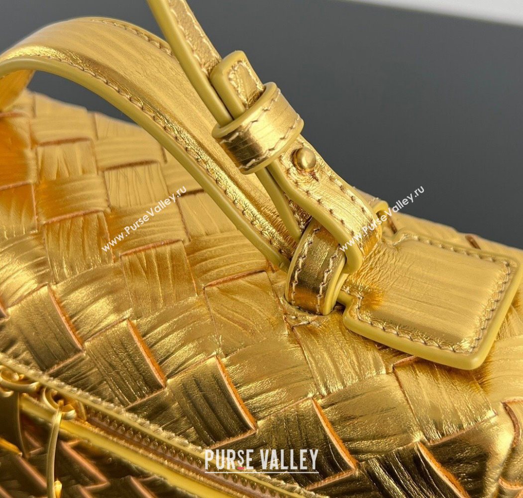 Bottega Veneta Bang Bang Vanity Case in Intrecciato Leather Gold-Tone 2025 789109 (WT-260117008)