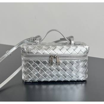 Bottega Veneta Bang Bang Vanity Case in Intrecciato Leather Silver-Tone 2025 789109 (WT-260117009)