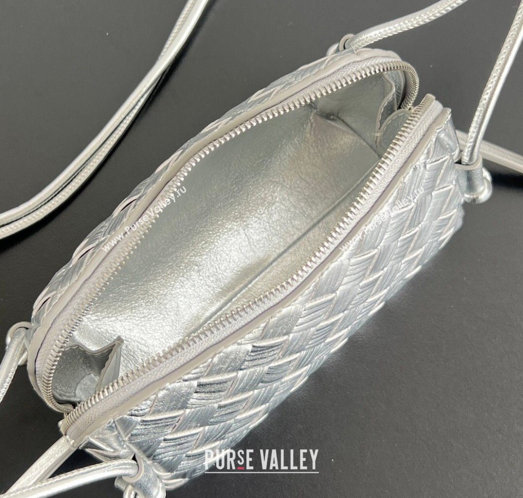 Bottega Veneta Intrecciato Leather Concert Pouch Mini bag Silver-Tone 2025 794258 (WT-260117011)