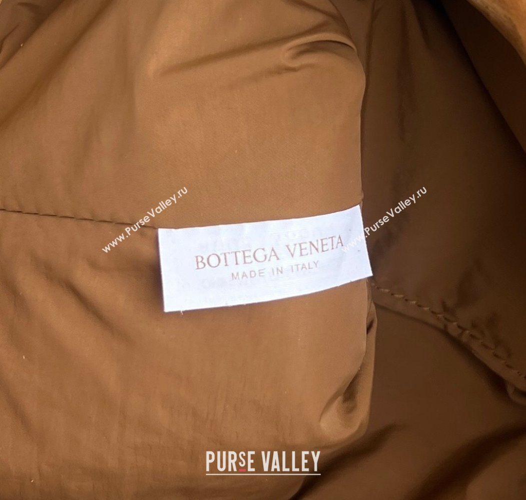 Bottega Veneta Giorno Shoulder Bag in Intrecciato Suede Amber Brown 2026 857657 (WT-260117013)