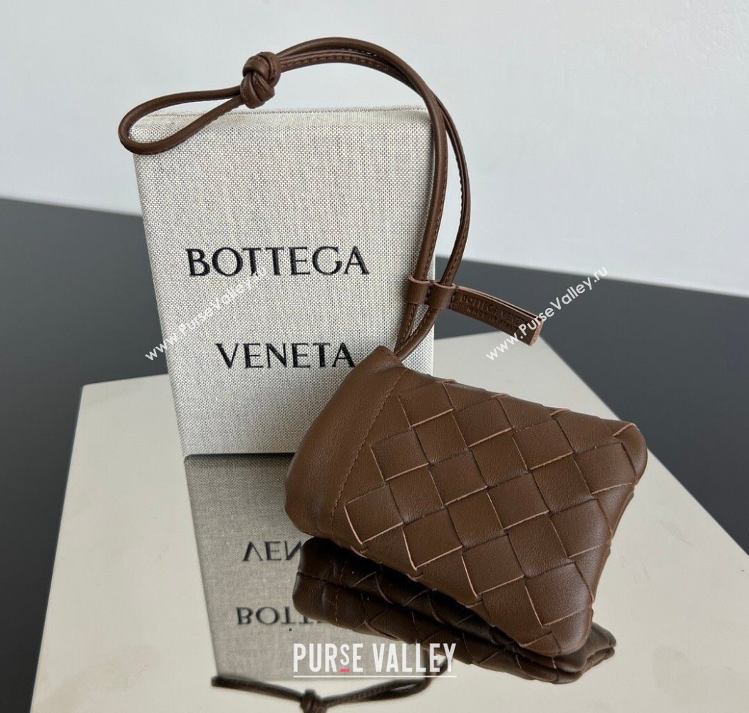Bottega Veneta Micro Dustbag in Intrecciato Leather Brown 2026 843903 (WT-260117019)