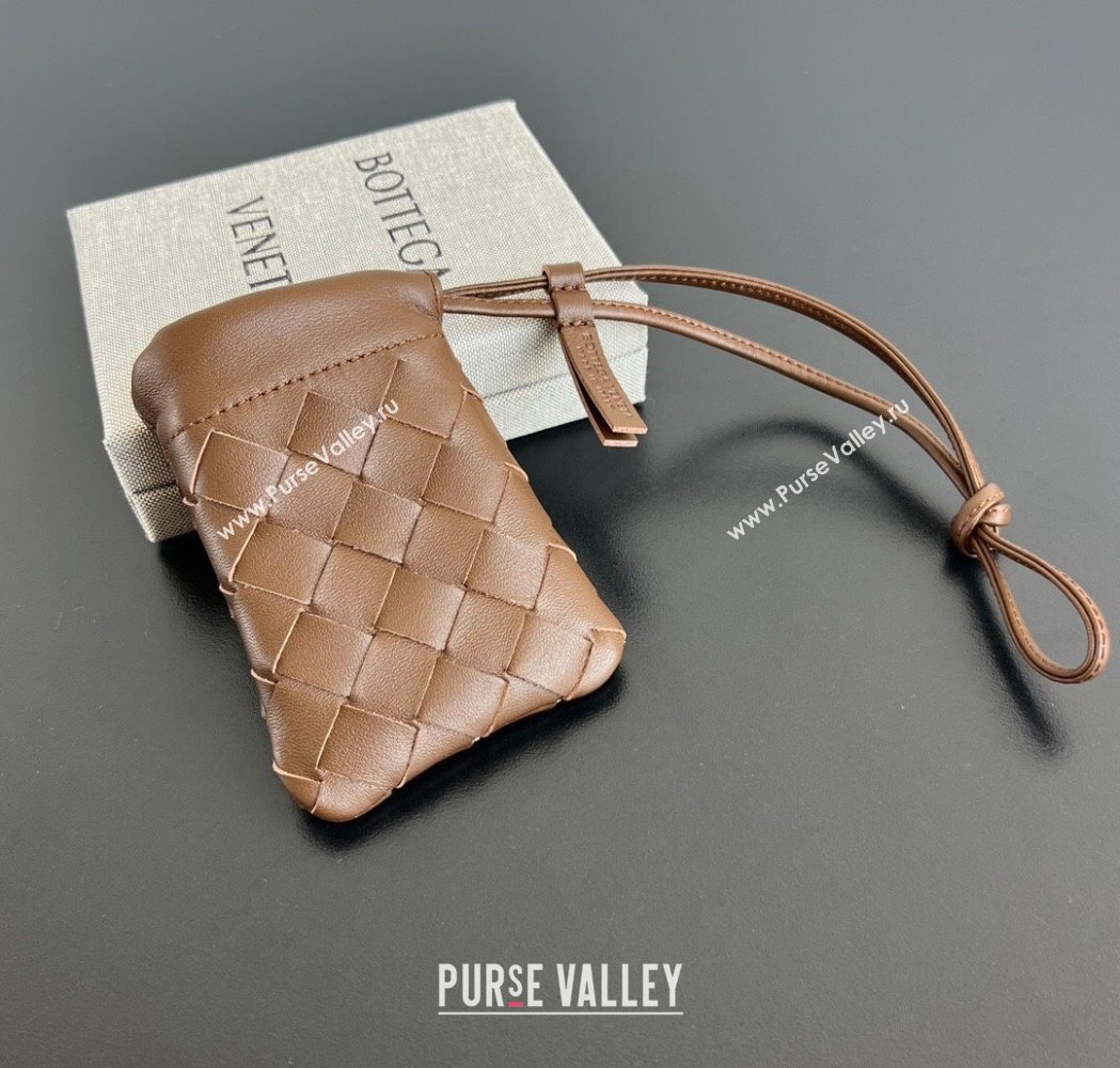Bottega Veneta Micro Dustbag in Intrecciato Leather Brown 2026 843903 (WT-260117019)