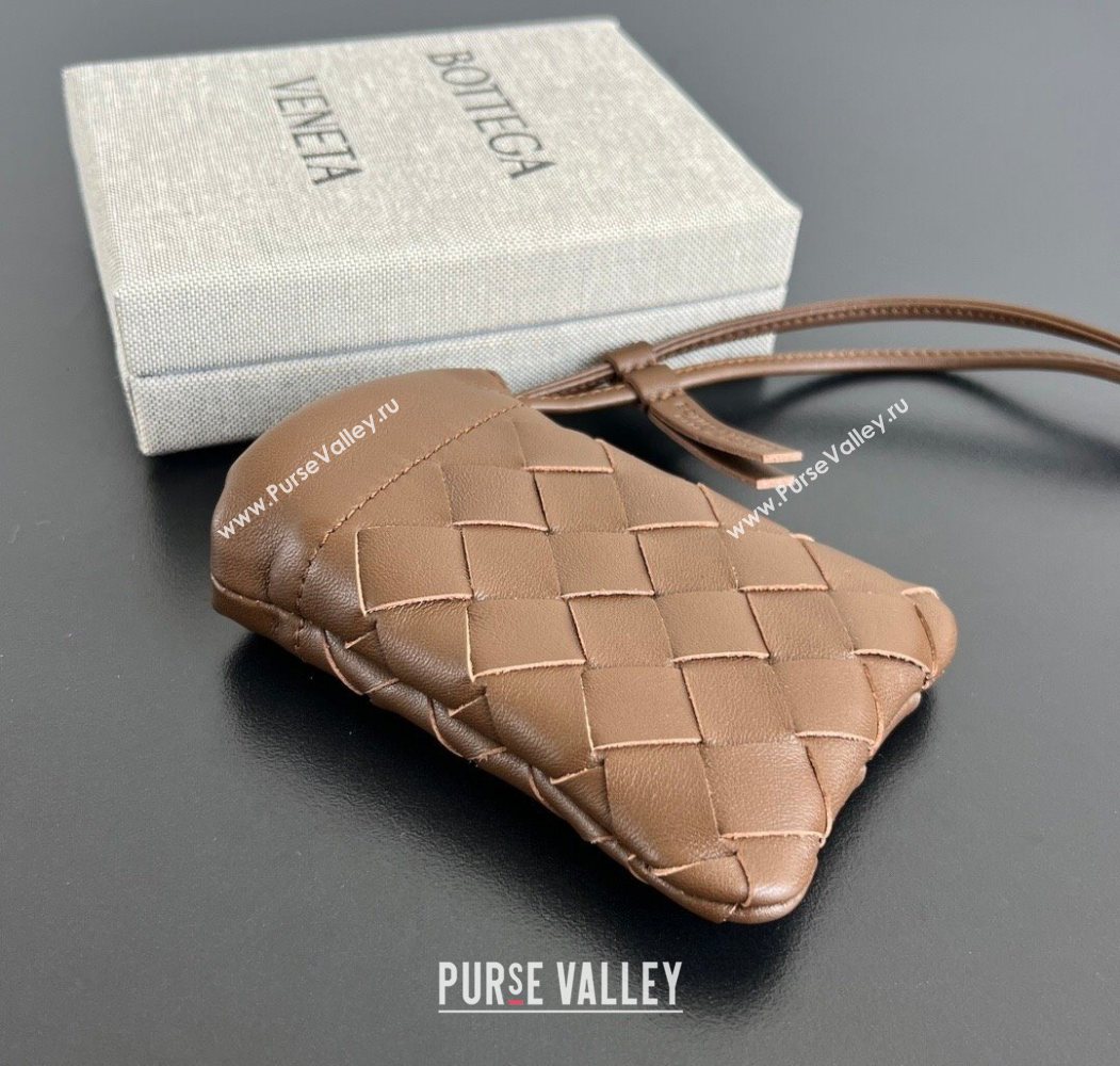 Bottega Veneta Micro Dustbag in Intrecciato Leather Brown 2026 843903 (WT-260117019)