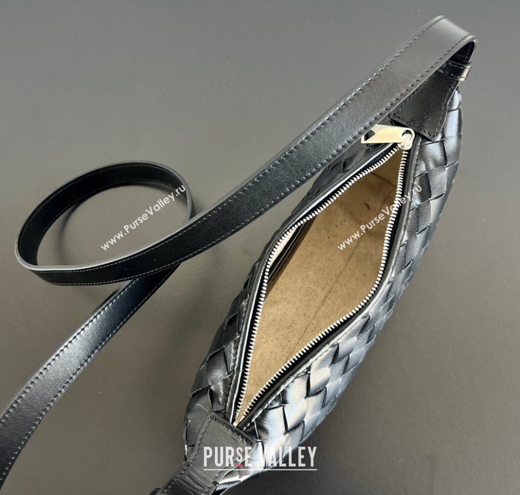 Bottega Veneta Mens Traveler Phone Pouch Crossbody Bag in Intrecciato Leather Black 2026 844018 (WT-260117020)