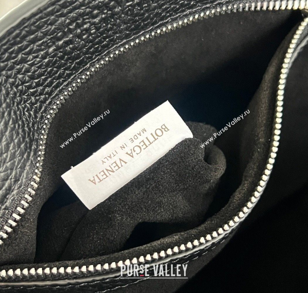 Bottega Veneta Mens Small Diago Tote Bag in Grained Intrecciato Leather 837364 Black 2026 (WT-260117030)