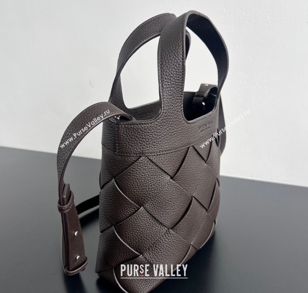 Bottega Veneta Mens Small Diago Tote Bag in Grained Intrecciato Leather 837364 Fondant Brown 2026 (WT-260117031)