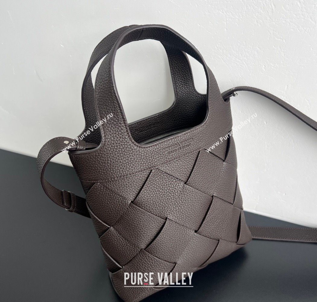 Bottega Veneta Mens Small Diago Tote Bag in Grained Intrecciato Leather 837364 Fondant Brown 2026 (WT-260117031)