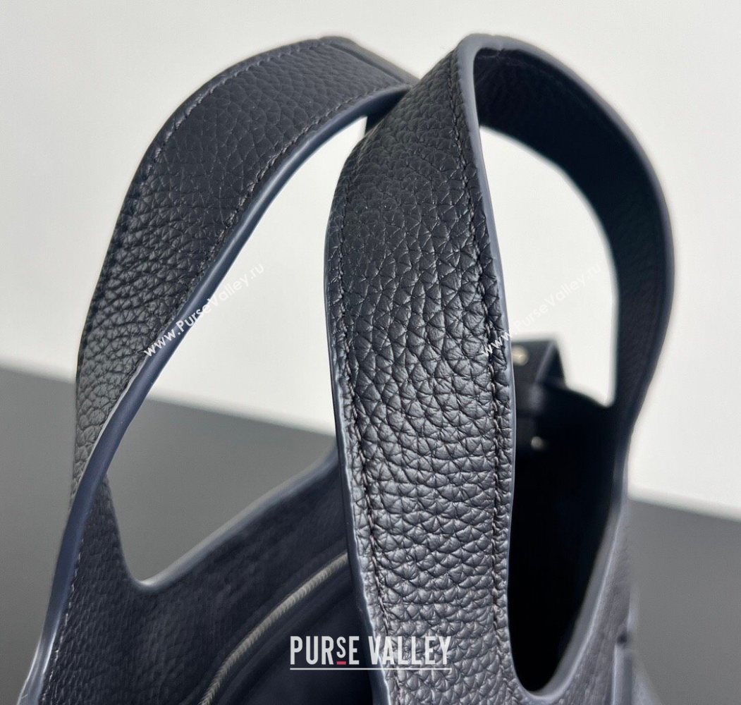 Bottega Veneta Mens Small Diago Tote Bag in Grained Intrecciato Leather 837364 Nocturnal Blue 2026 (WT-260117032)