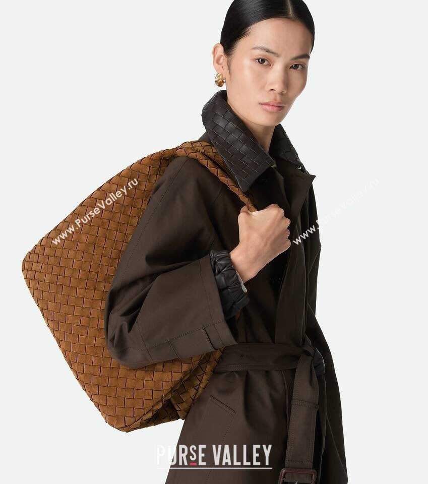 Bottega Veneta Large Campana Shoulder Bag in Intrecciato Suede Amber Brown 2025 844250 (WT-260116034)