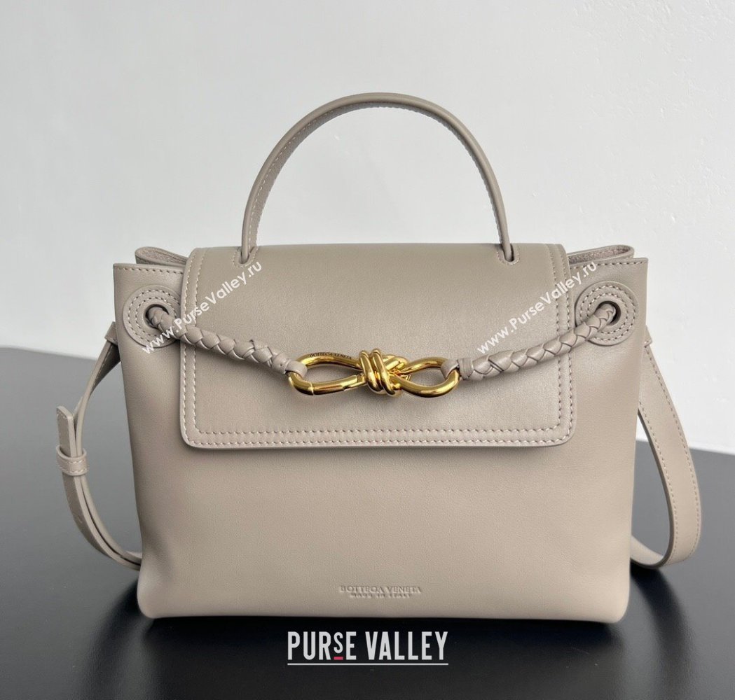 Bottega Veneta Small Ciao Ciao Top Handle Bag in Calf Leather Limestone Grey 2025 835835 (WT-260117045)