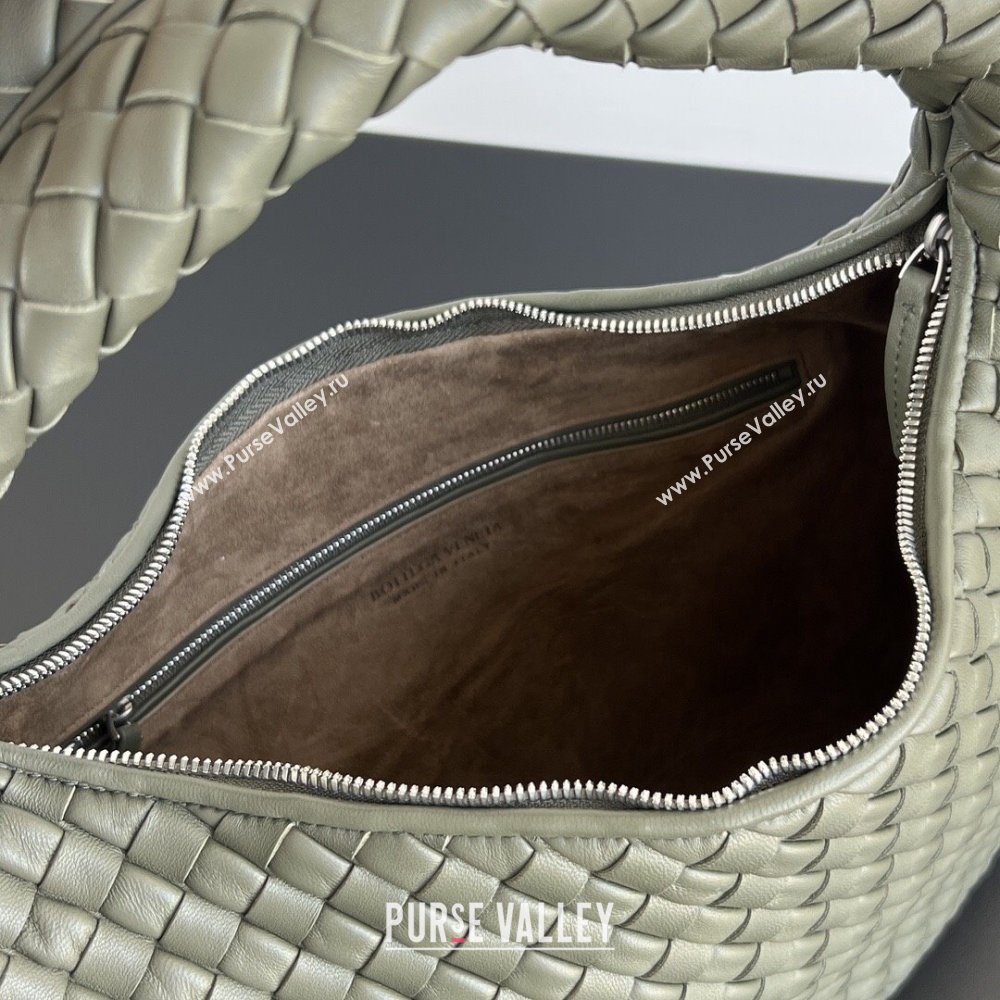 Bottega Veneta Medium Veneta Hobo Bag in Intrecciato Leather Pickle Green 2026 856737 (WT-260116005)
