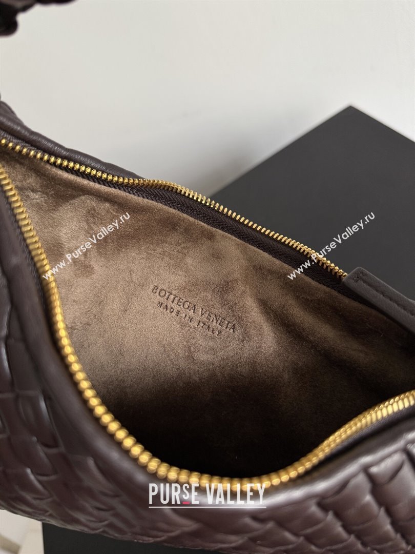 Bottega Veneta Small Veneta Hobo Bag in Intrecciato Leather Fondant Brown 2026 856736 (WT-260116002)