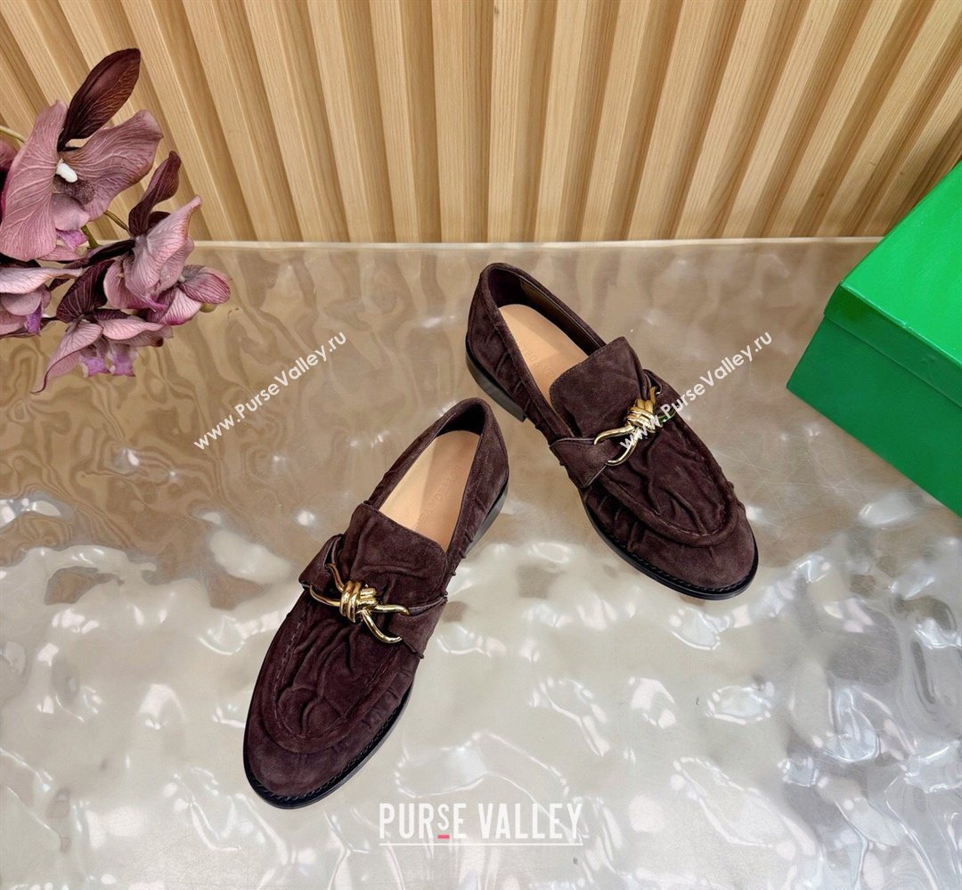 Bottega Veneta Astaire Loafers with Gold-Tone Knot Buckle in Suede Fondant Brown 2026 843945 (MD-260226115)