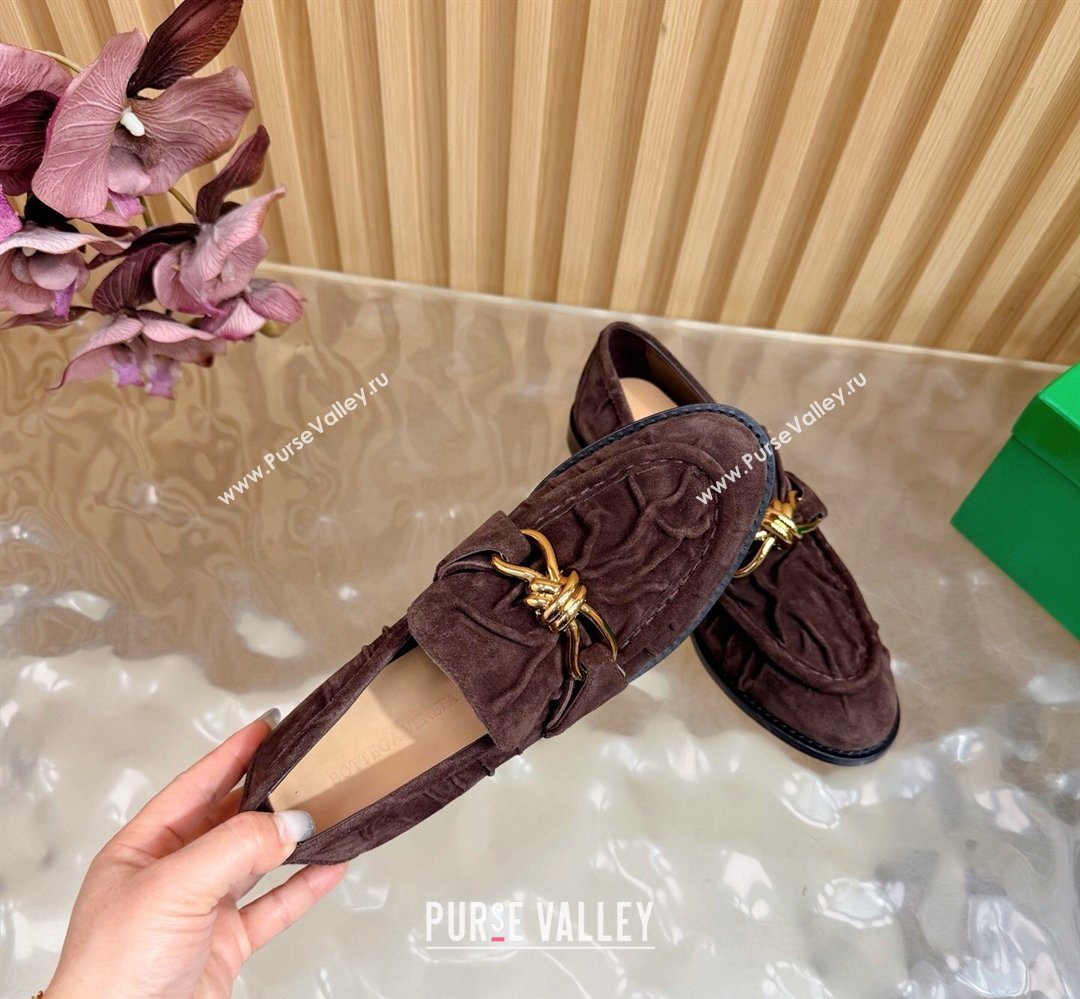 Bottega Veneta Astaire Loafers with Gold-Tone Knot Buckle in Suede Fondant Brown 2026 843945 (MD-260226115)