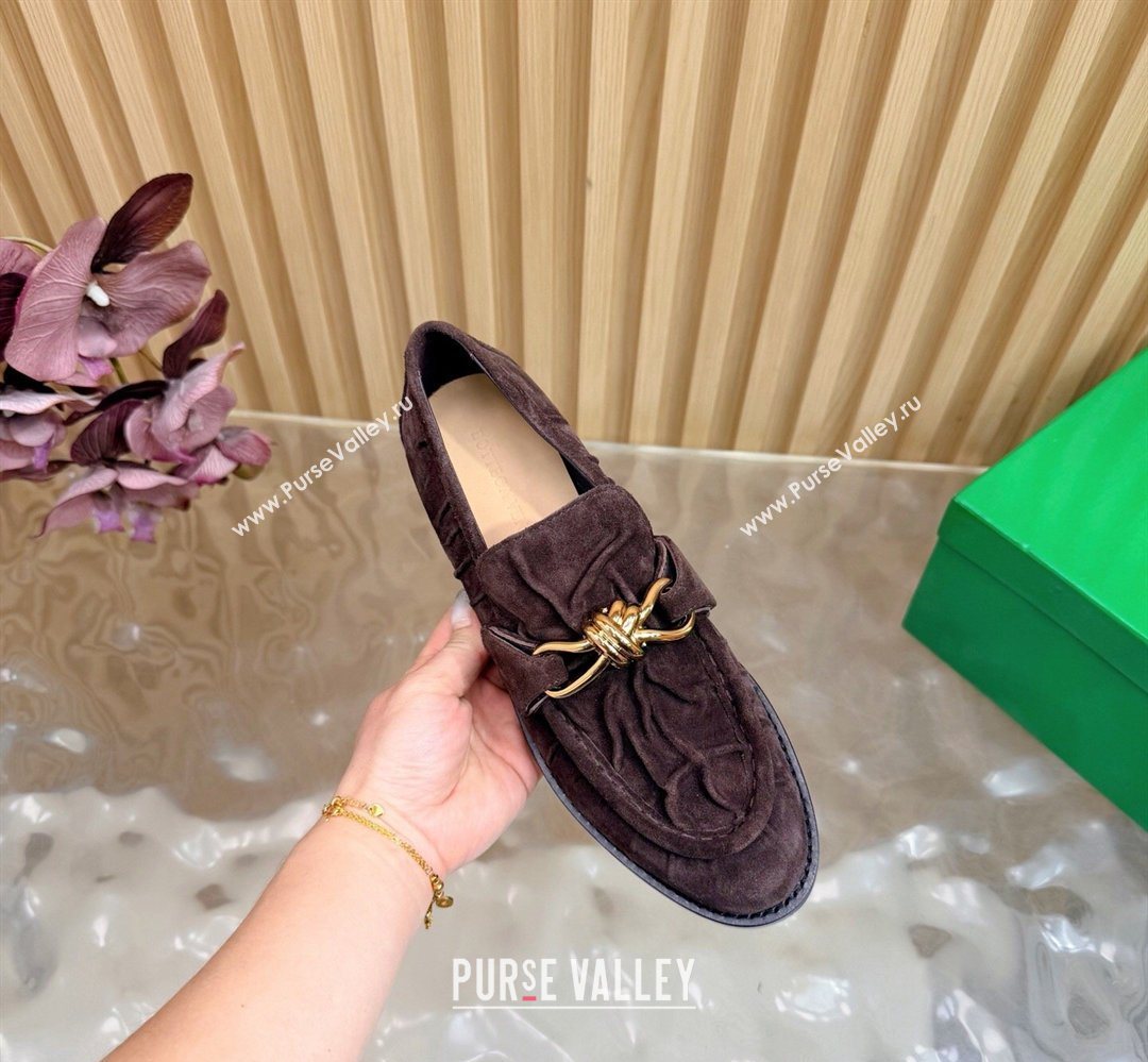 Bottega Veneta Astaire Loafers with Gold-Tone Knot Buckle in Suede Fondant Brown 2026 843945 (MD-260226115)