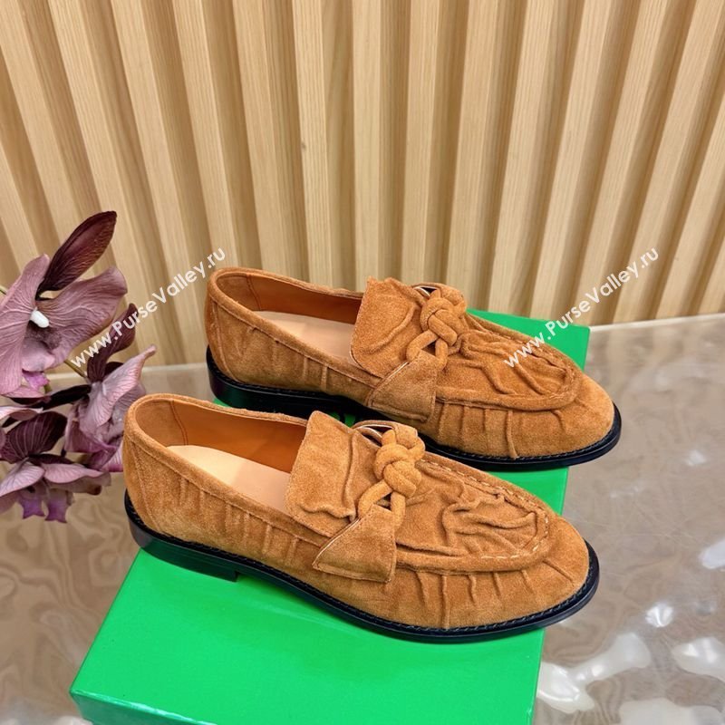 Bottega Veneta Astaire Loafers with One-Tone Knot Buckle in Suede Light Brown 2026 843945 (MD-260226116)