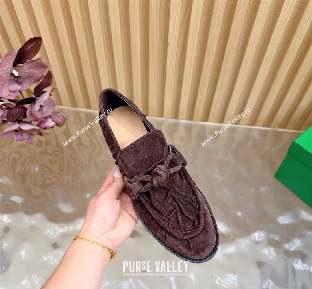 Bottega Veneta Astaire Loafers with One-Tone Knot Buckle in Suede Fondant Brown 2026 843945 (MD-260226117)
