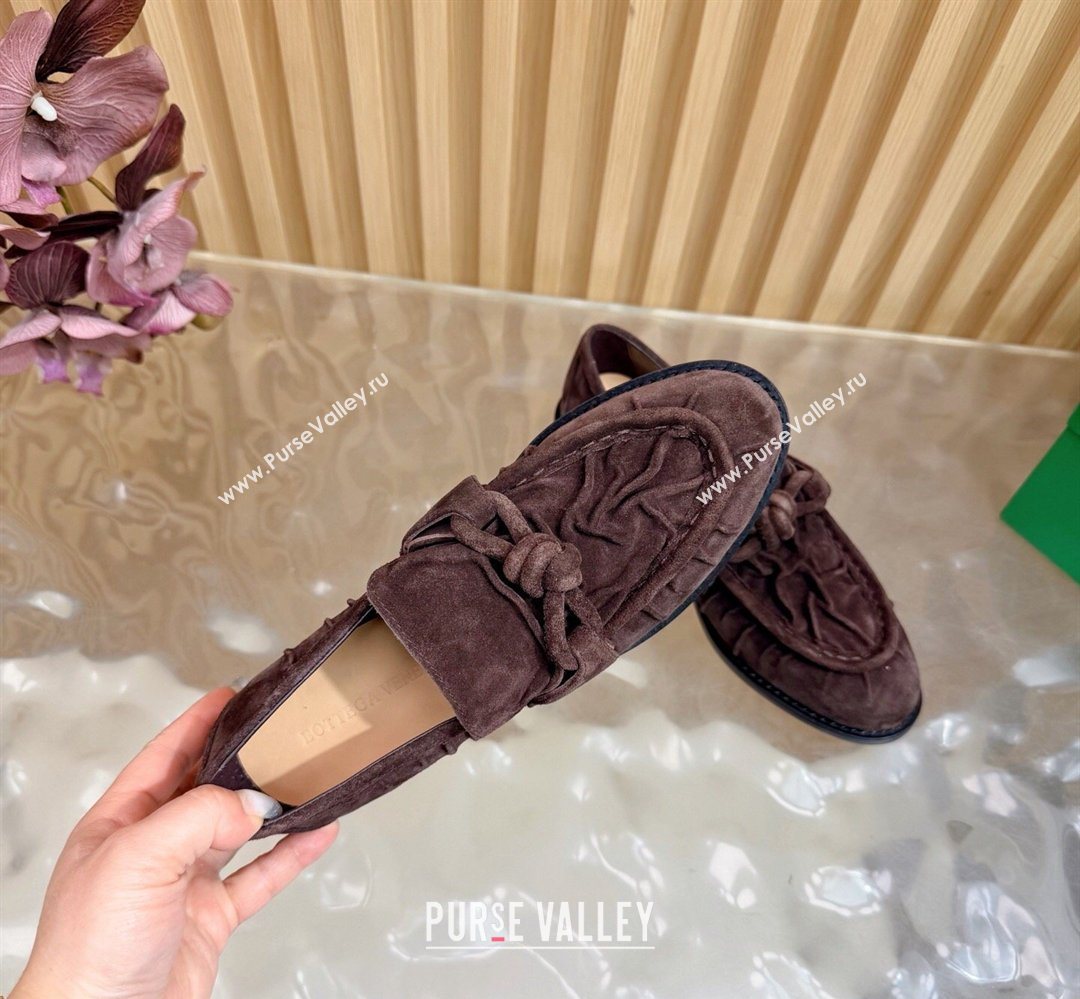 Bottega Veneta Astaire Loafers with One-Tone Knot Buckle in Suede Fondant Brown 2026 843945 (MD-260226117)