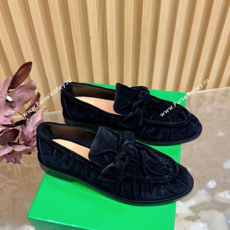 Bottega Veneta Astaire Loafers with One-Tone Knot Buckle in Suede Black 2026 843945 (MD-260226118)