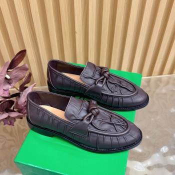 Bottega Veneta Astaire Loafers with One-Tone Knot Buckle in Crinkled Leather Fondant Brown 2026 843945 (MD-260226119)