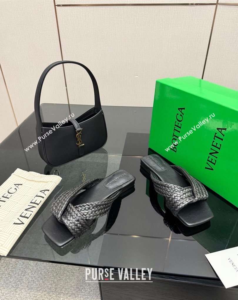 Bottega Veneta Riva Flat Slides Sandal in Braided Straw Black 2026 861494 (MD-260226130)