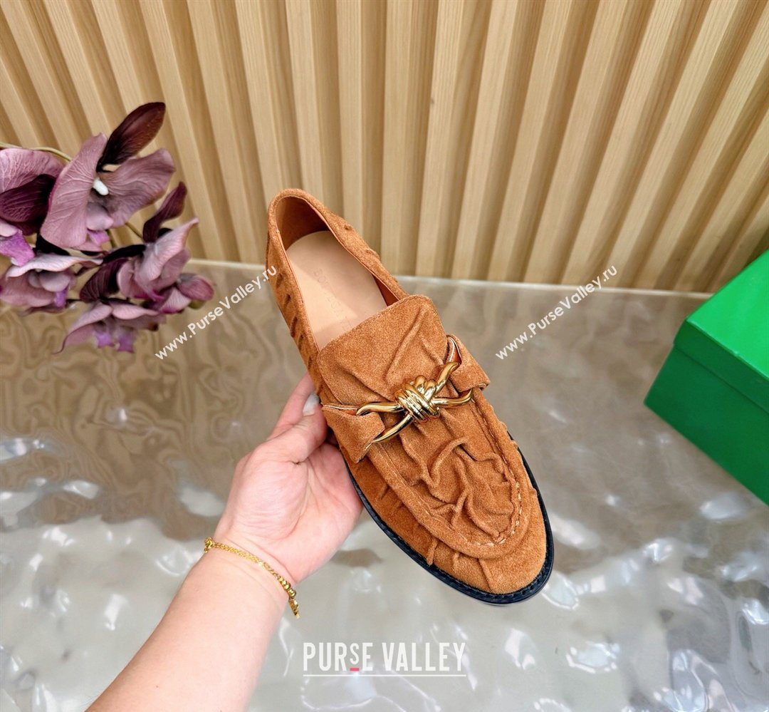 Bottega Veneta Astaire Loafers with Gold-Tone Knot Buckle in Suede Light Brown 2026 843945 (MD-260226113)