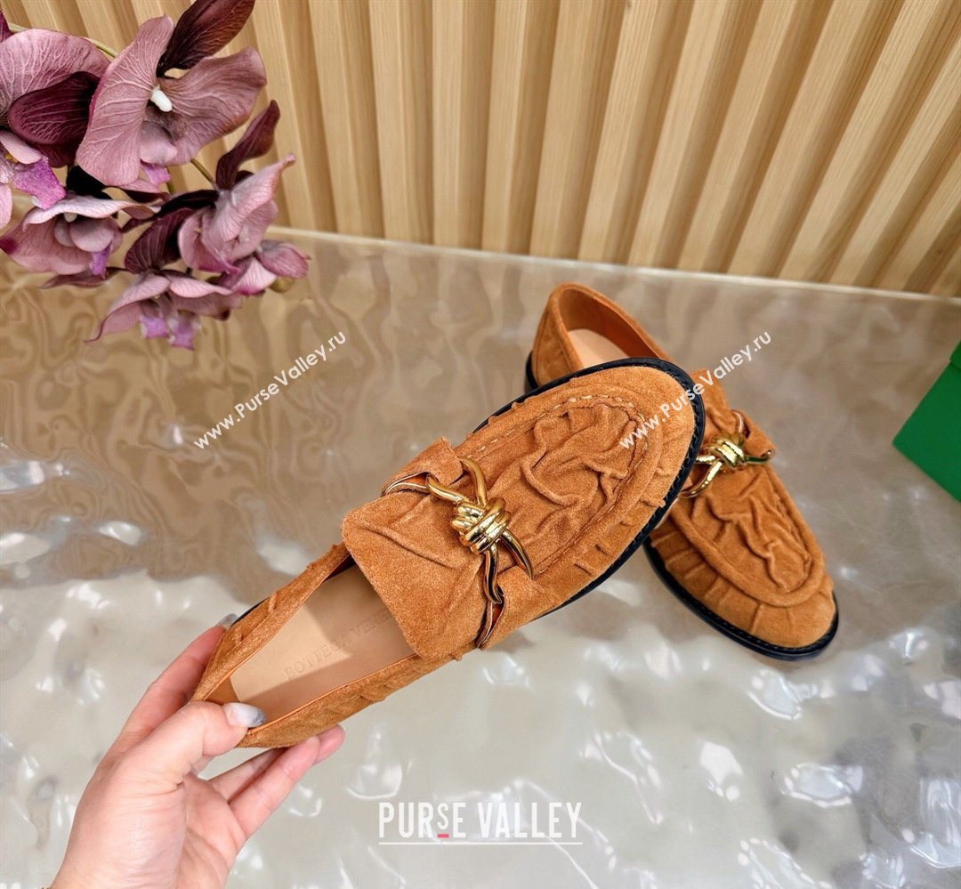 Bottega Veneta Astaire Loafers with Gold-Tone Knot Buckle in Suede Light Brown 2026 843945 (MD-260226113)
