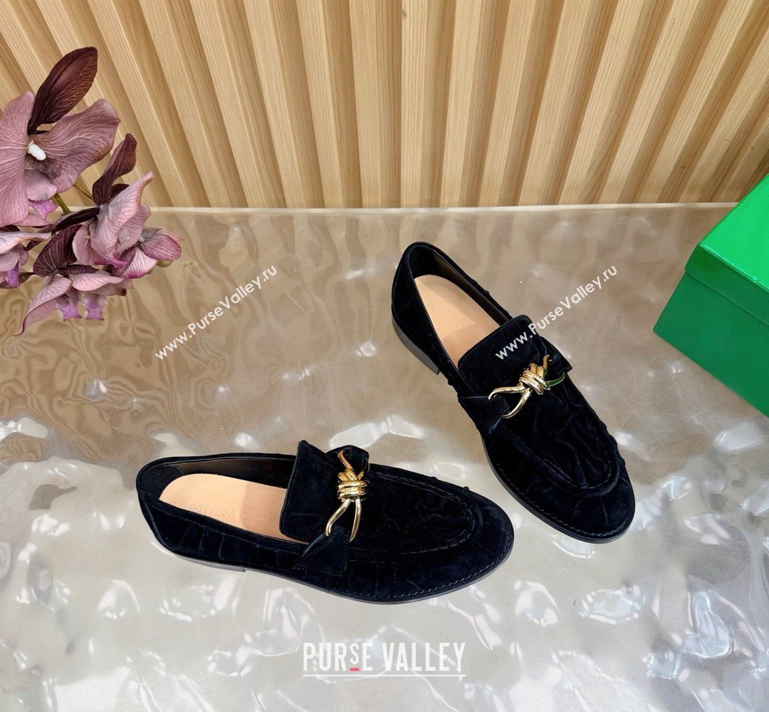 Bottega Veneta Astaire Loafers with Gold-Tone Knot Buckle in Suede Black 2026 843945 (MD-260226114)
