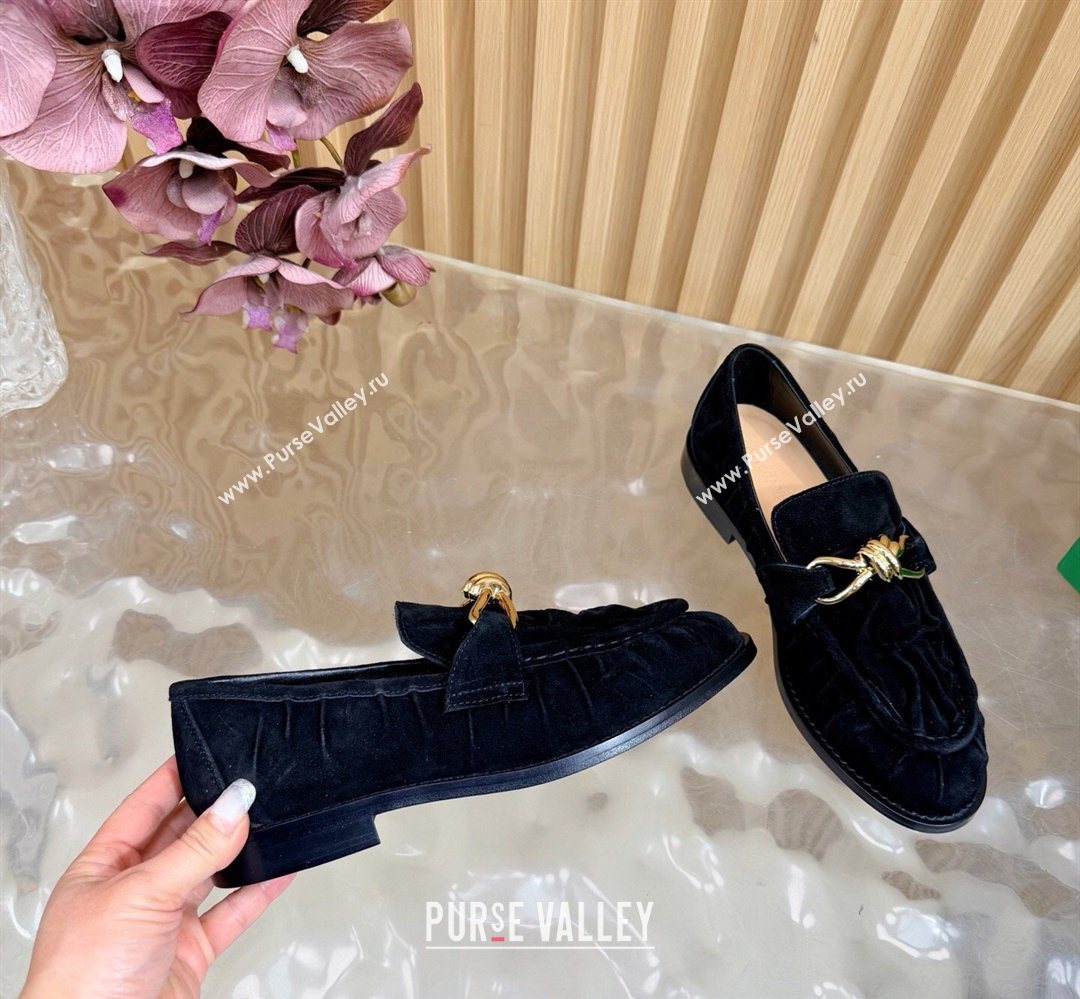 Bottega Veneta Astaire Loafers with Gold-Tone Knot Buckle in Suede Black 2026 843945 (MD-260226114)