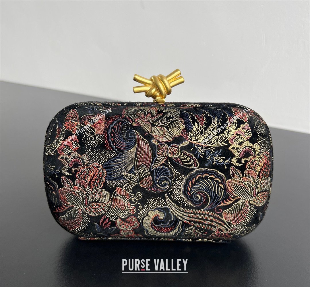 Bottega Veneta Classic Knot Clutch in Jacquard Velvet Gold/Red/Blue/Black 2026 BV040161 (WT-260401007)
