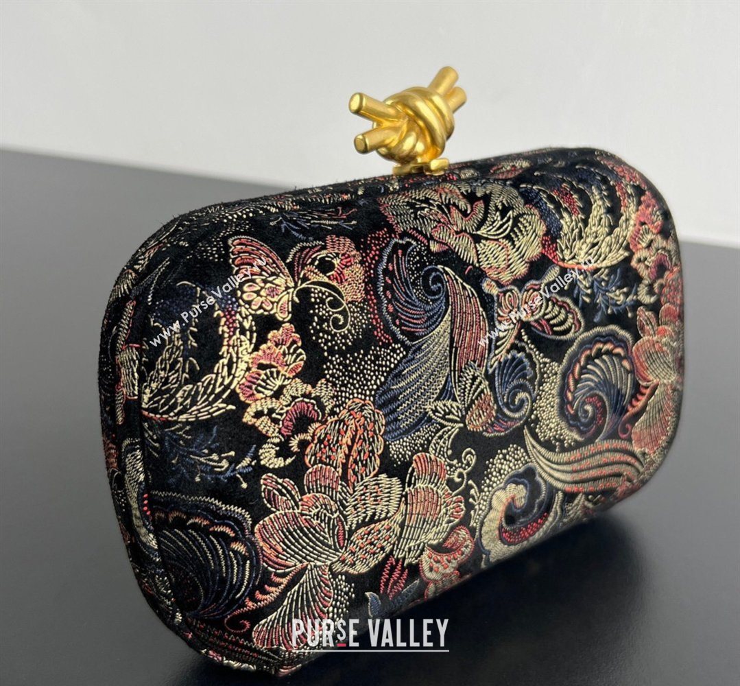 Bottega Veneta Classic Knot Clutch in Jacquard Velvet Gold/Red/Blue/Black 2026 BV040161 (WT-260401007)