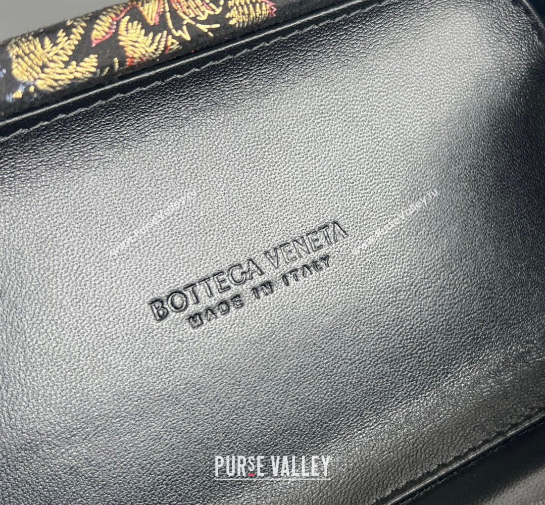 Bottega Veneta Knot Clutch with Flower Clasp in Jacquard Velvet Gold/Red/Blue/Black 2026 BV040161 (WT-260401012)