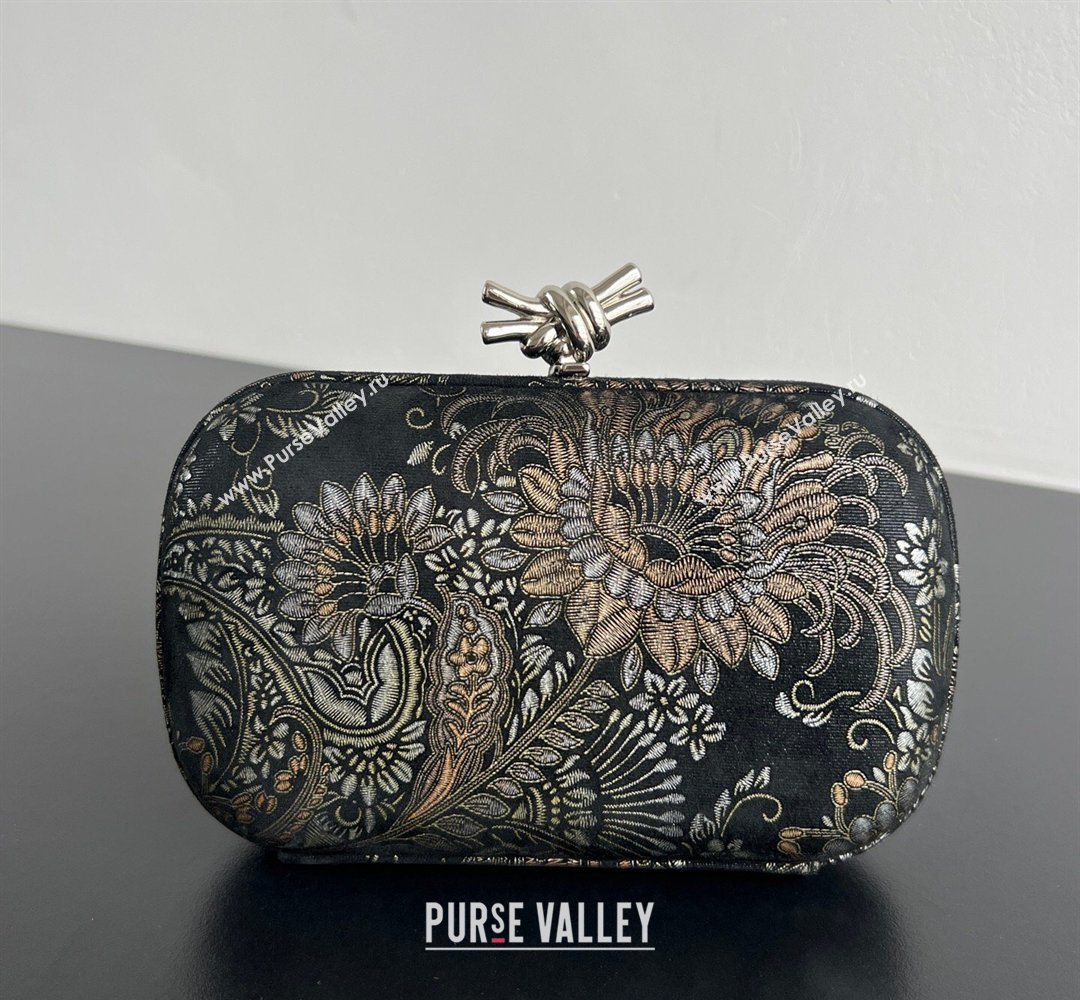 Bottega Veneta Classic Knot Clutch in Jacquard Velvet Gold/Silver/Black 2026 BV040165 (WT-260401008)