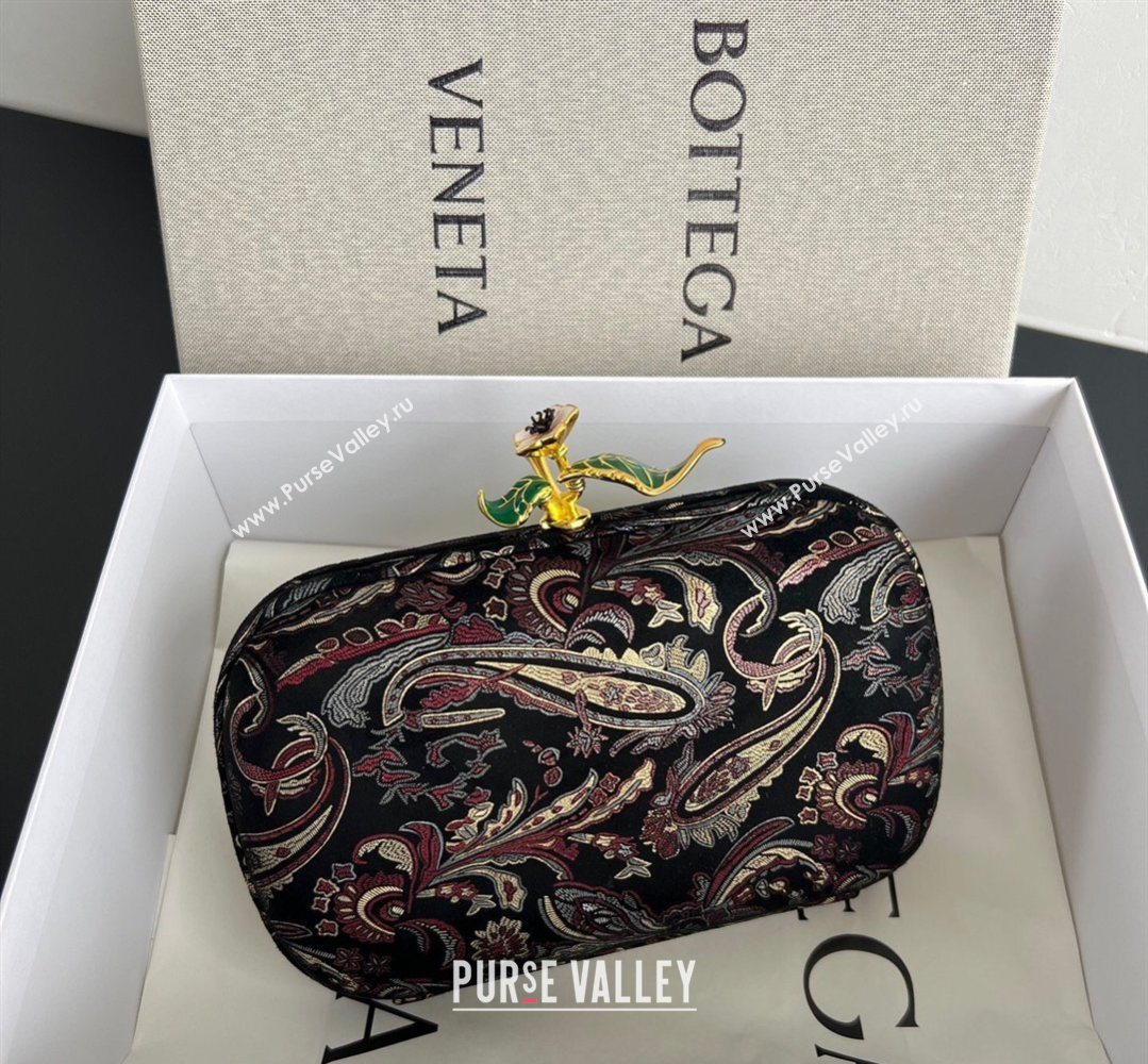 Bottega Veneta Knot Clutch with Flower Clasp in Jacquard Velvet Burgundy/Grey/Black 2026 BV040164 (WT-260401014)